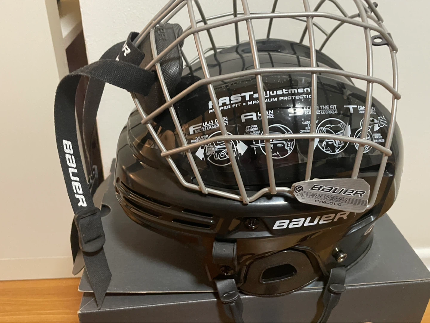 Bauer Hockey Helmet - photo 2