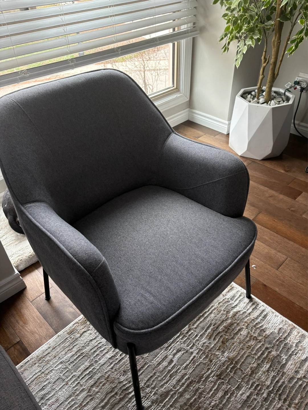 Grey upholstered accent chair - photo 2
