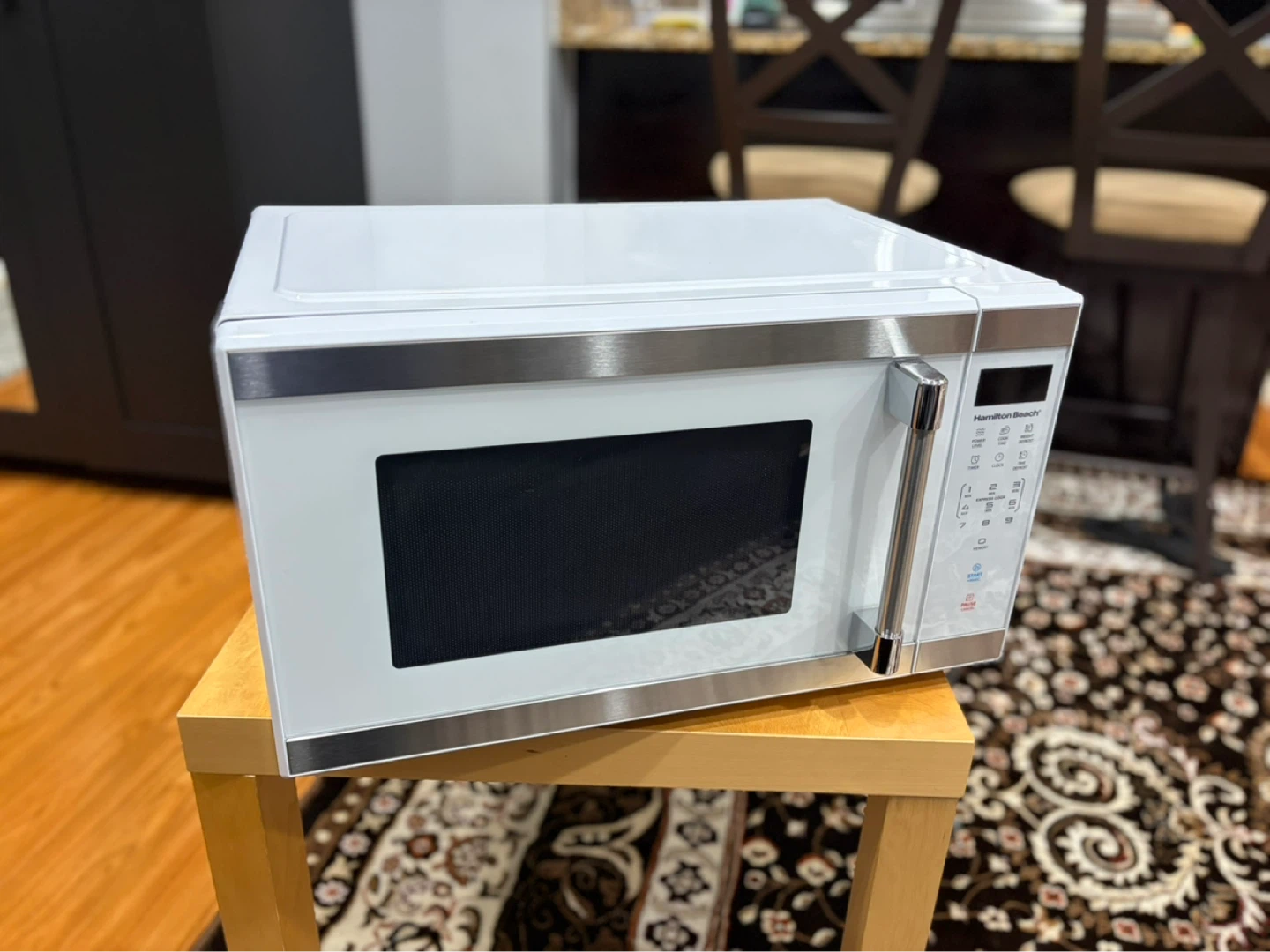 Hamilton Beach White Microwave - photo 3