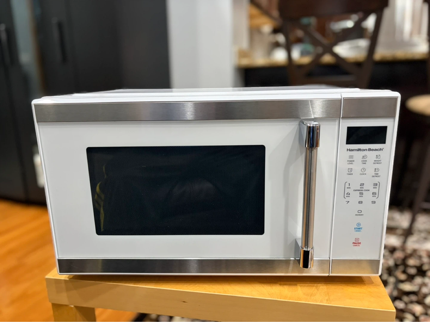 Hamilton Beach White Microwave