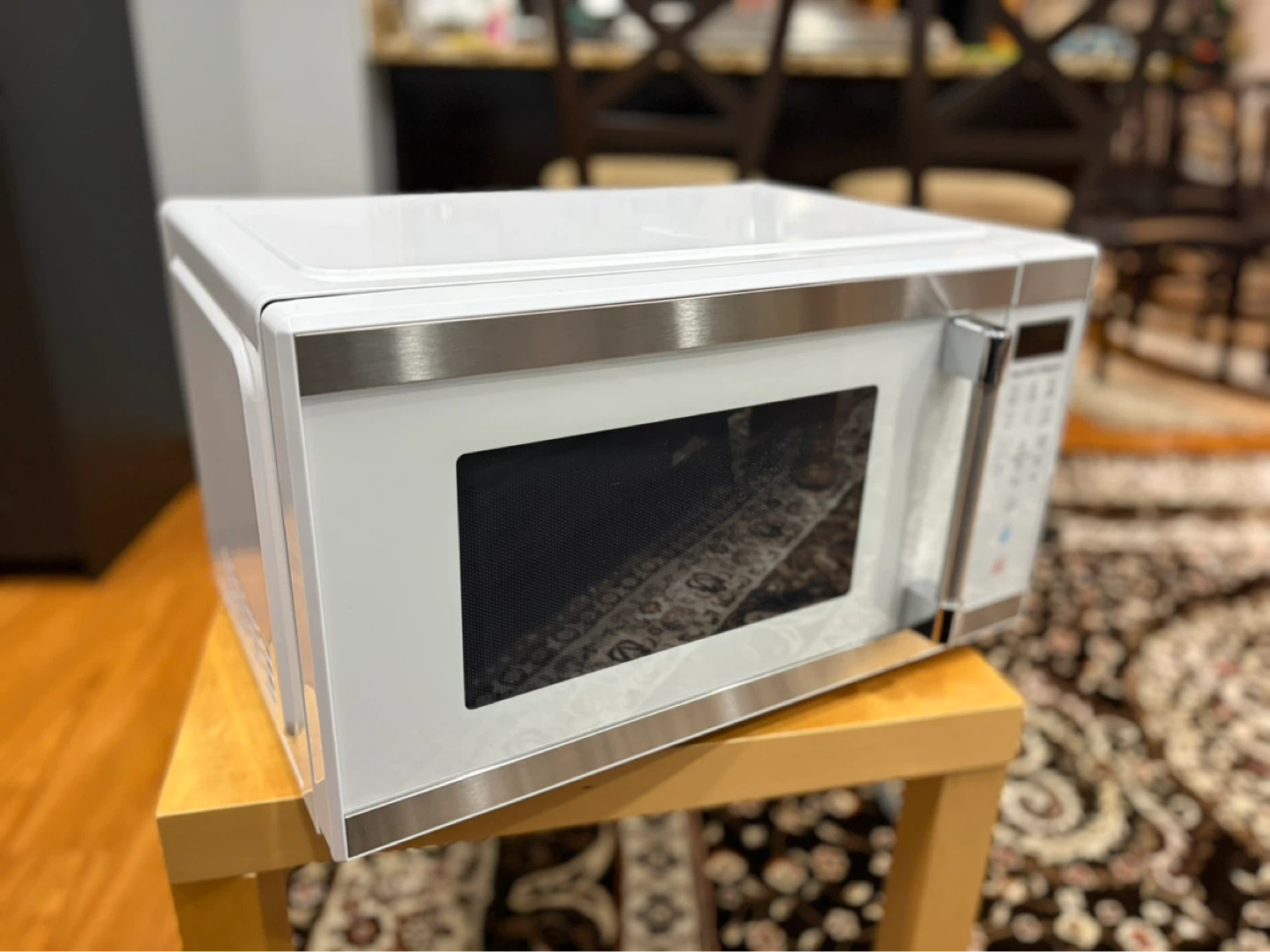 Hamilton Beach White Microwave - photo 2