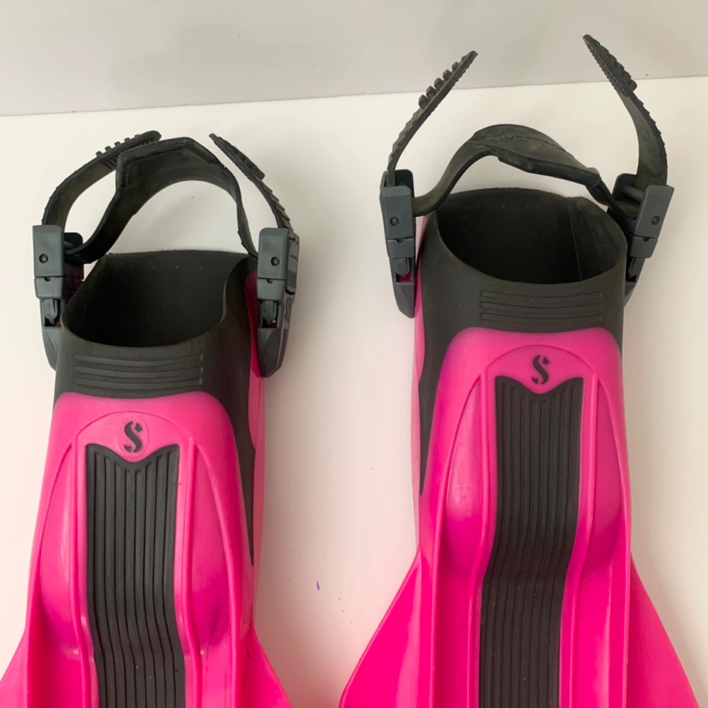 Scuba Fins Swim Snorkel Scubapro Velose Adjustable Medium Pink - photo 3
