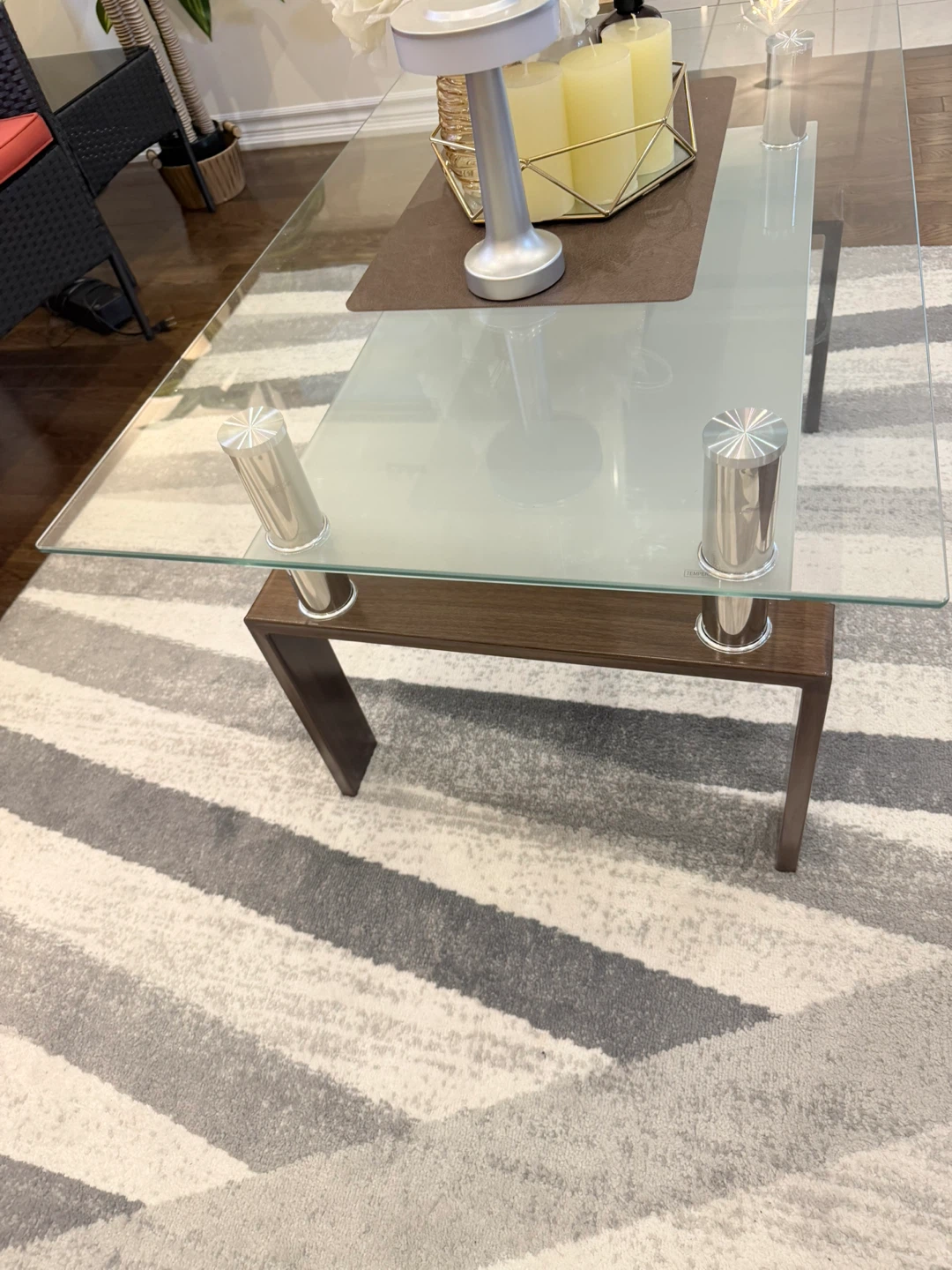 Glass Coffee Table with Dark Wood Legs - photo 3