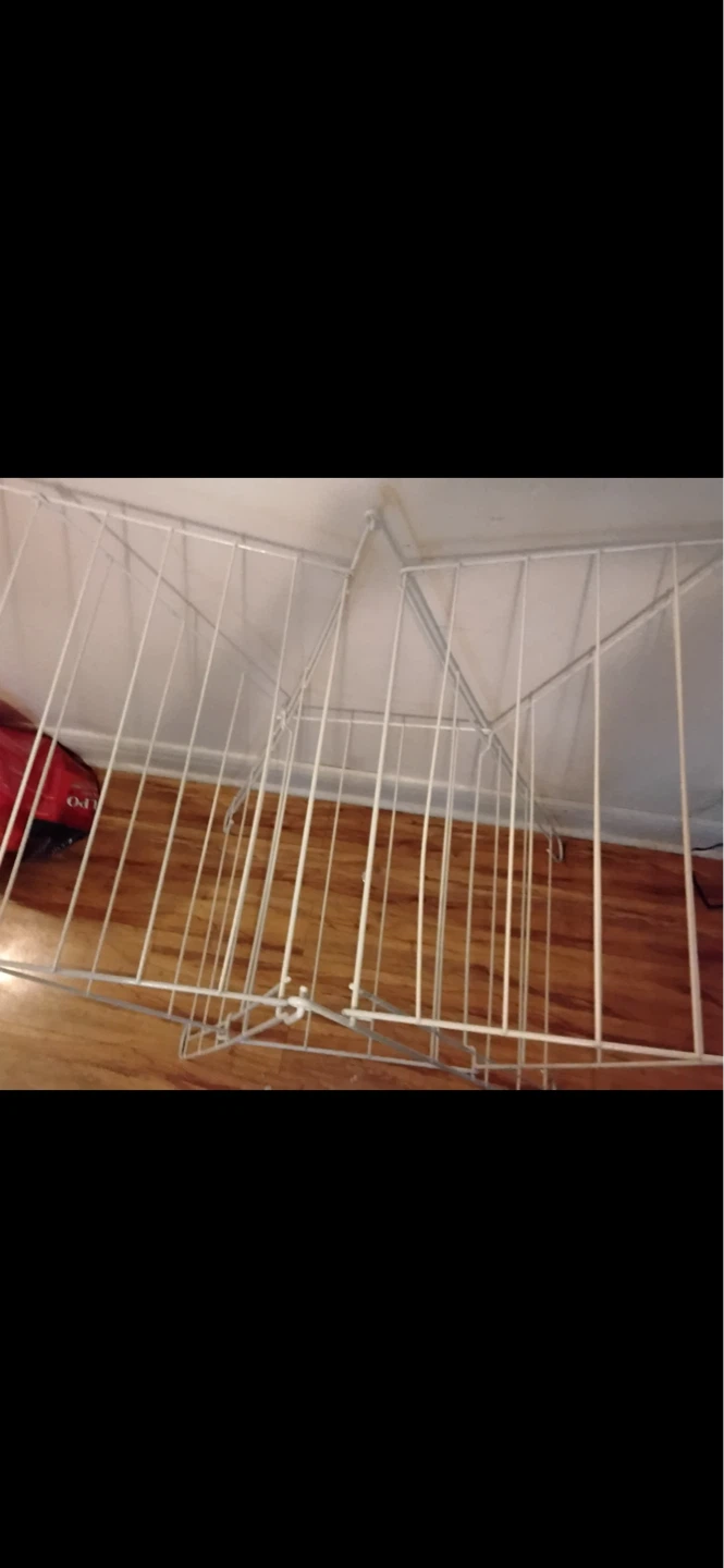 White Metal Clothes Drying Rack - photo 2