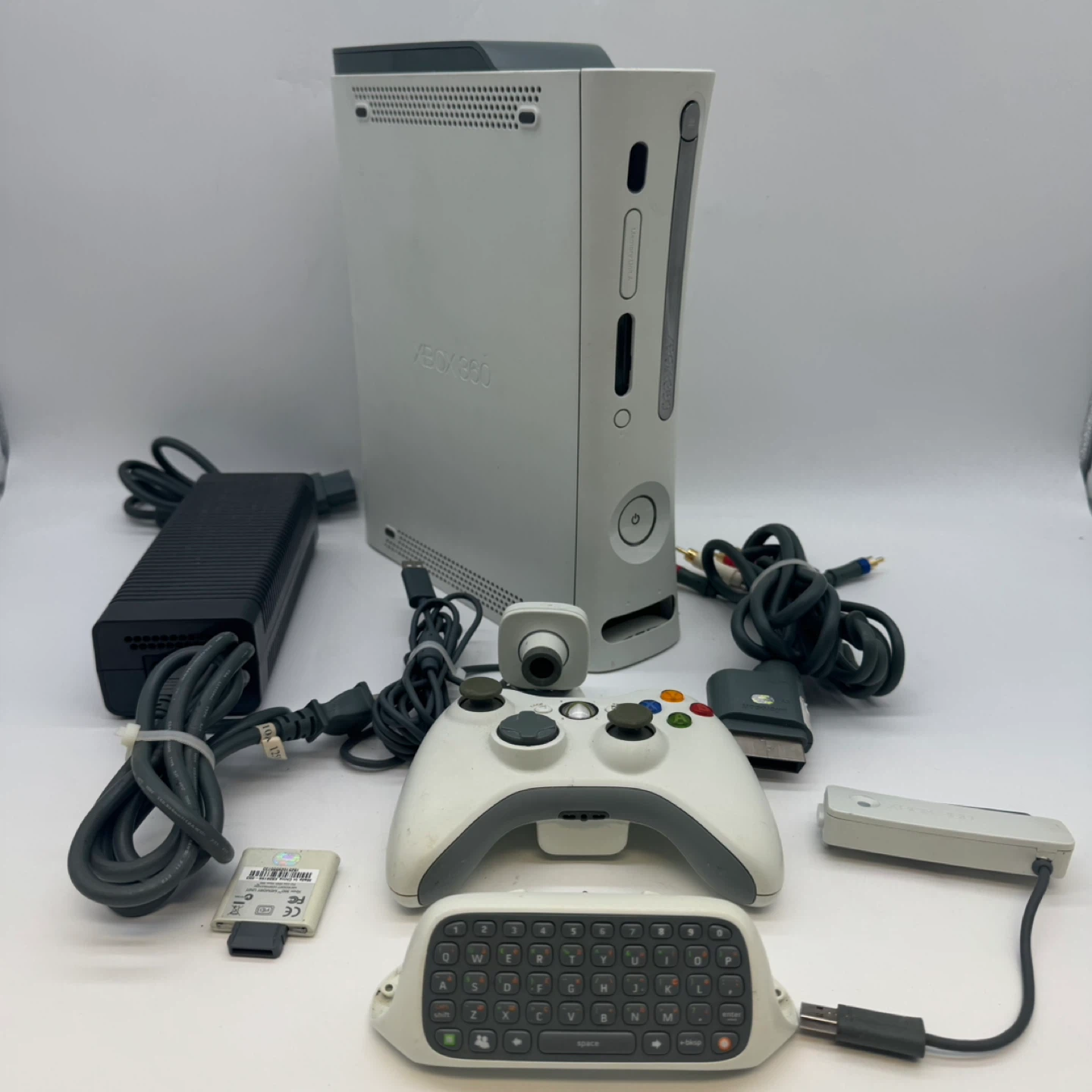 Xbox 360 Console Bundle White  Controller Kinect WiFi Adapter