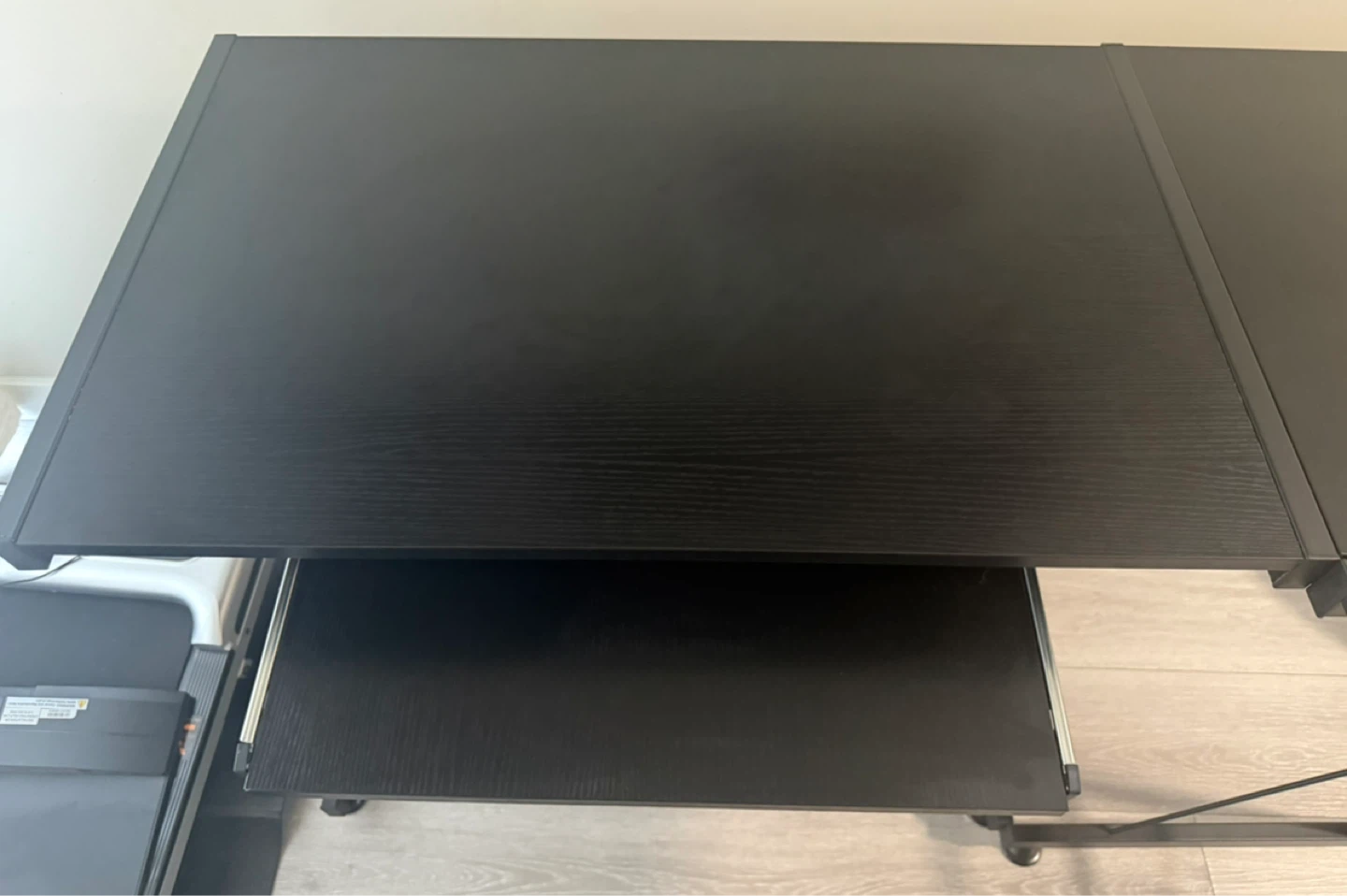 Black L-shaped desk with keyboard tray - photo 5