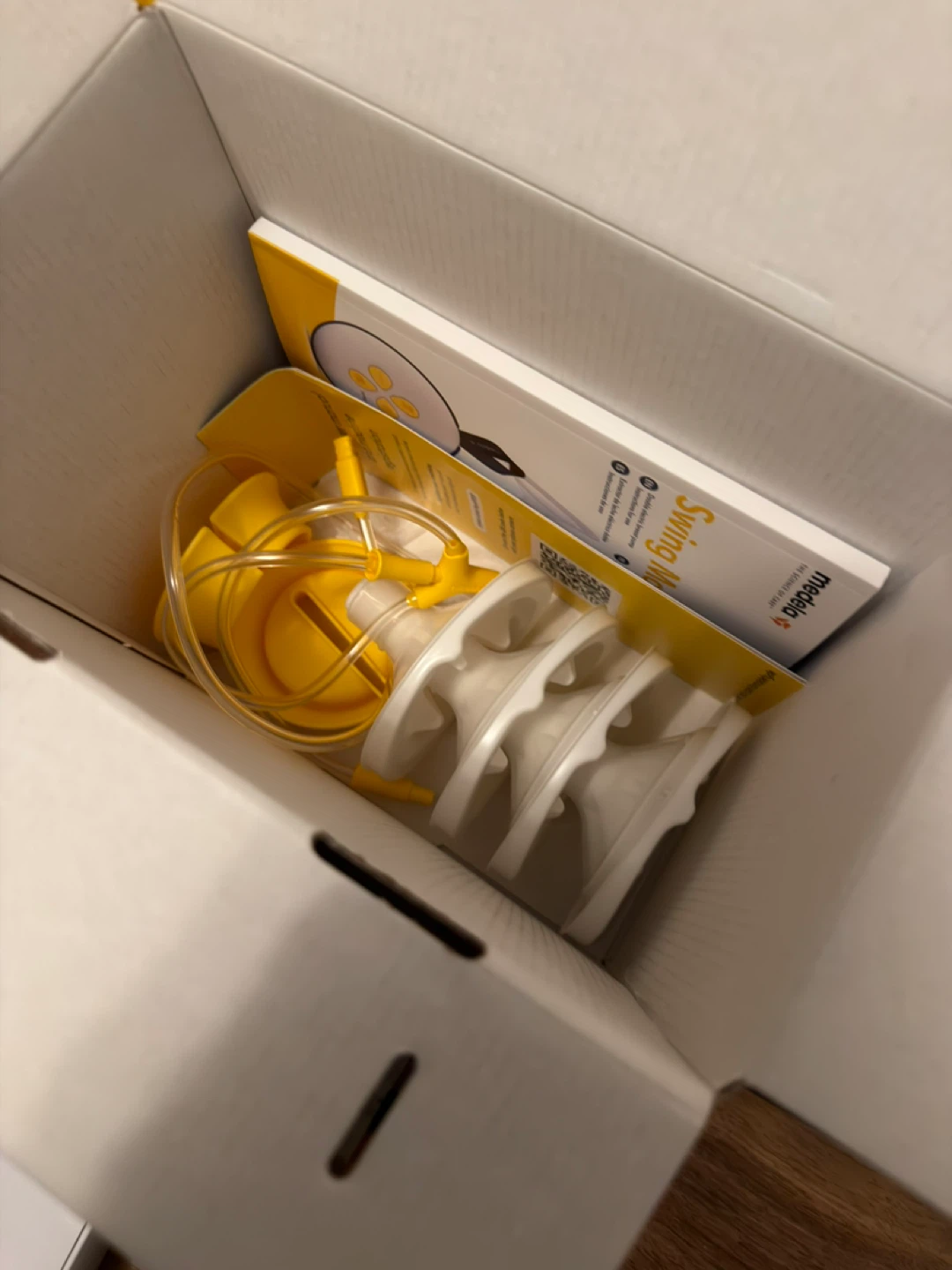 Medela Swing Maxi Double Electric Breast Pump - photo 3