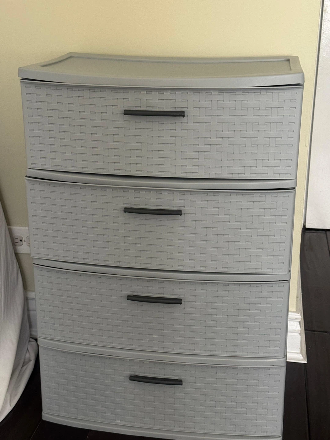 4-Drawer Plastic Storage Chest