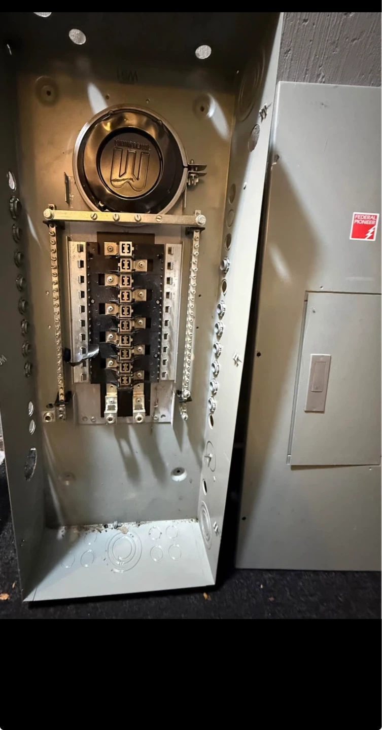Federal Pioneer Electrical Panel - photo 2