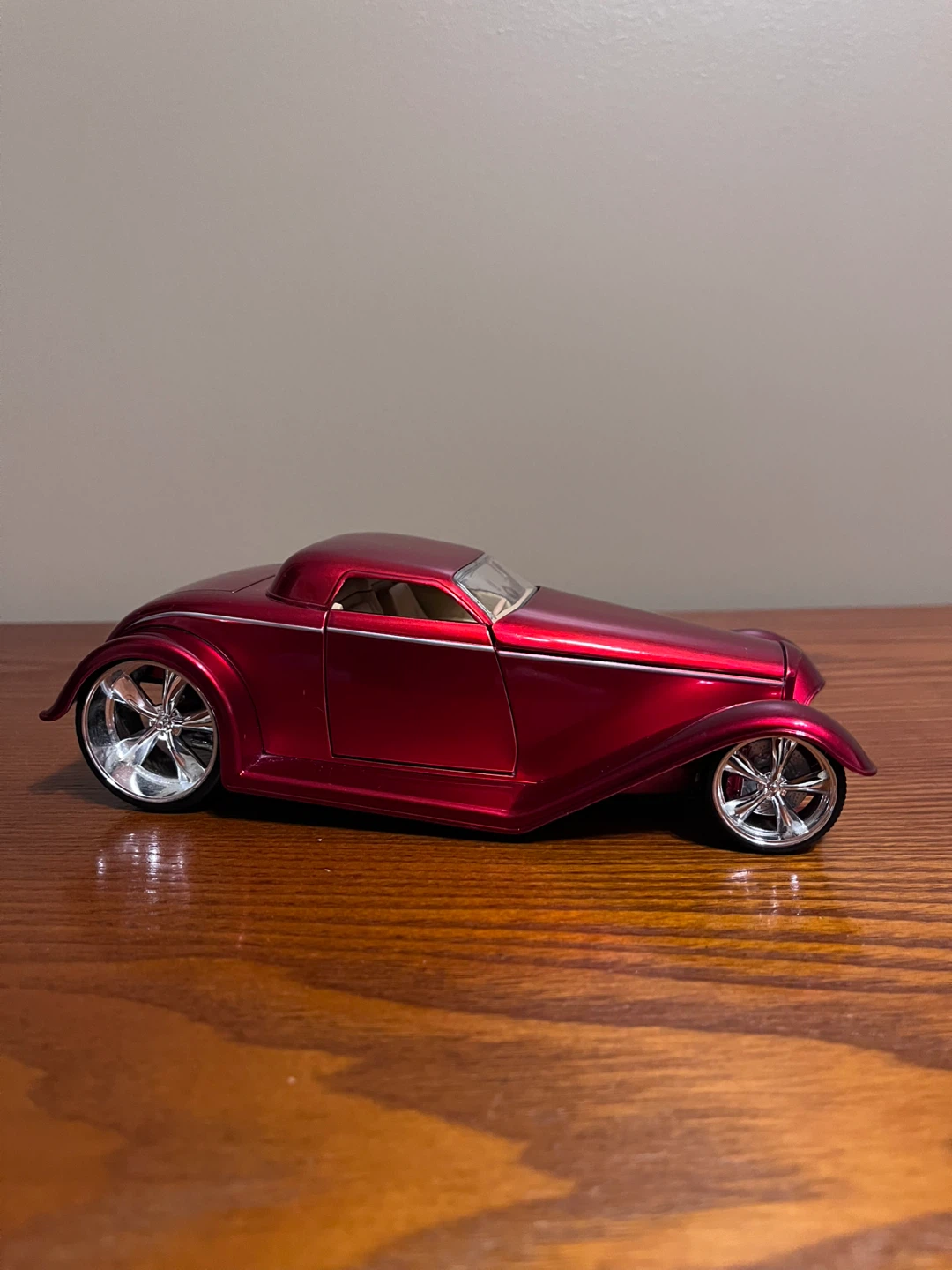 VINTAGE JADA D RODS 1932 FORD (1:24 Scale diecast) - photo 2