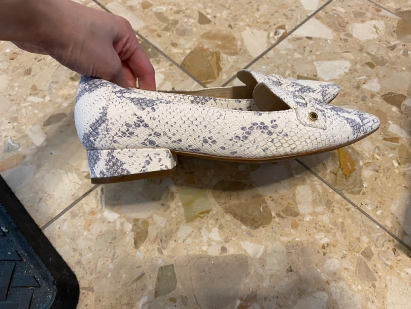 Cole Haan Women’s Flats *LIKE NEW* (Size 7) - photo 2