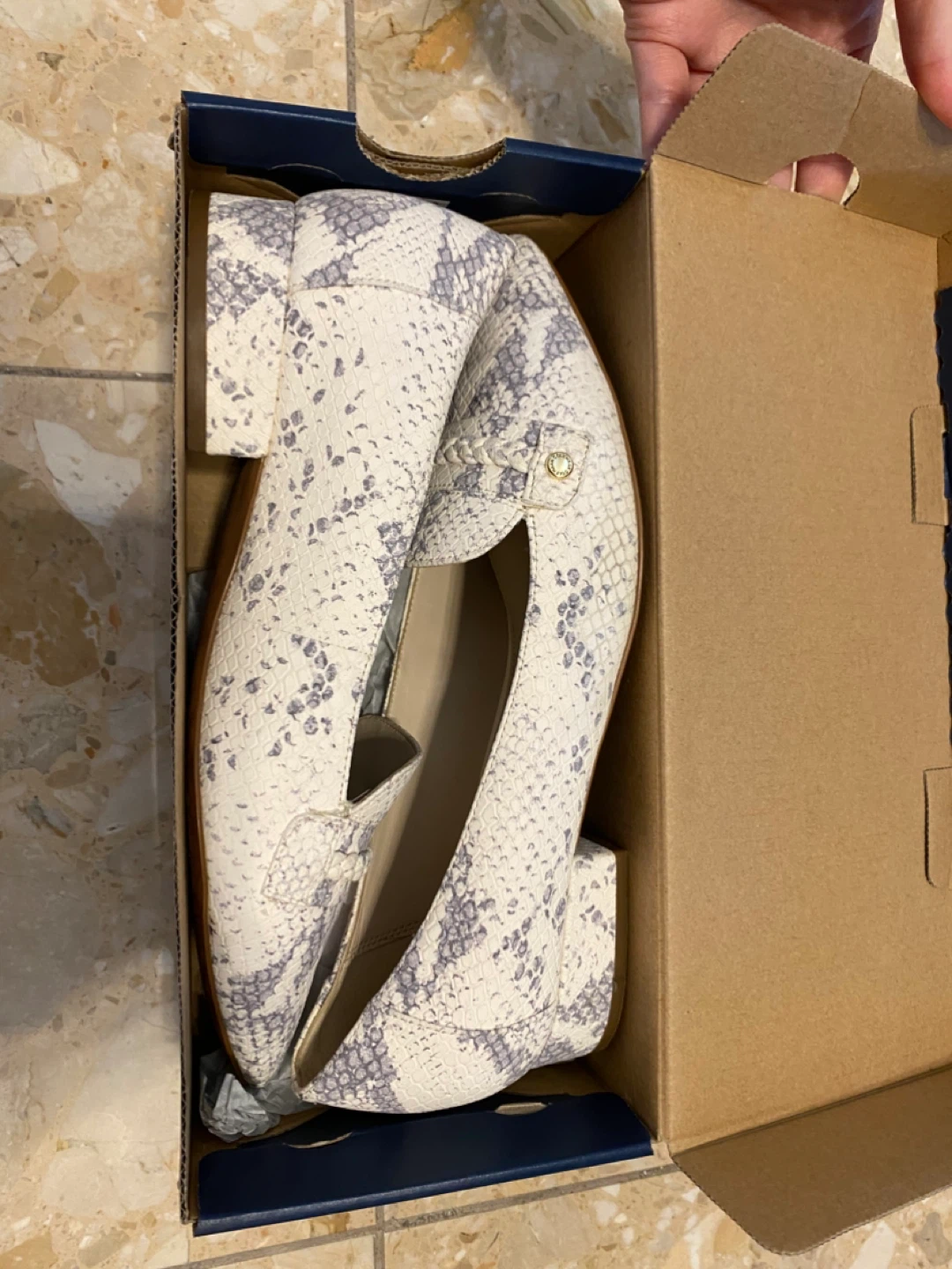 Cole Haan Women’s Flats *LIKE NEW* (Size 7) - photo 5