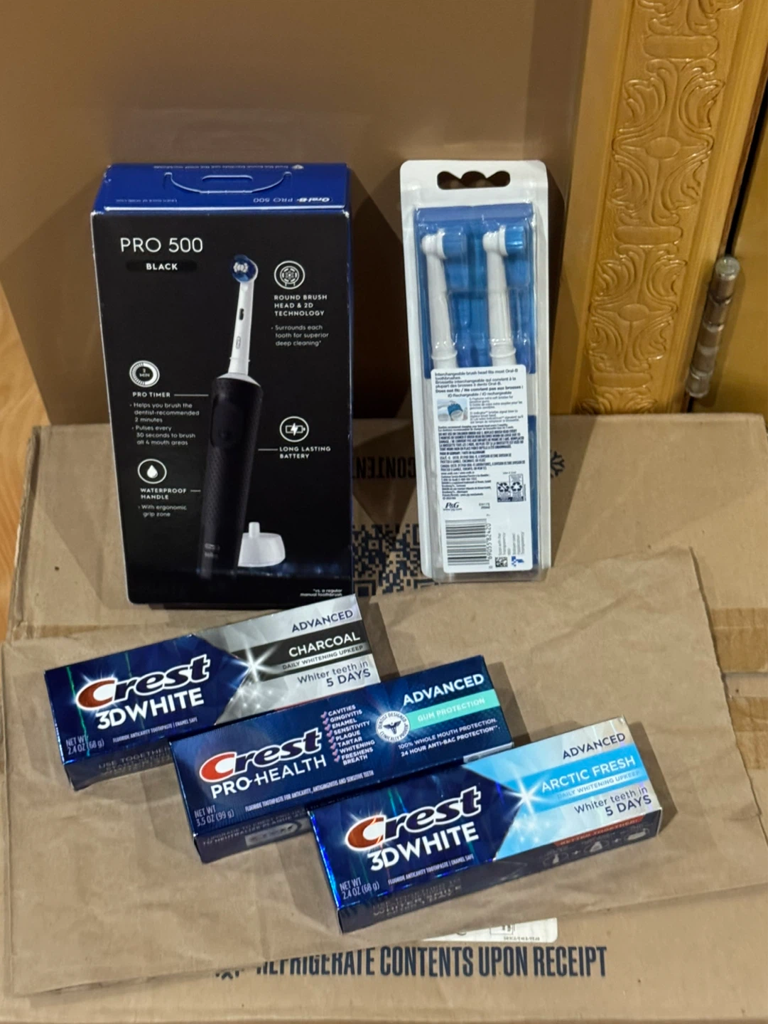 Oral-B electric toothbrush bundle with 3 replacement - photo 2