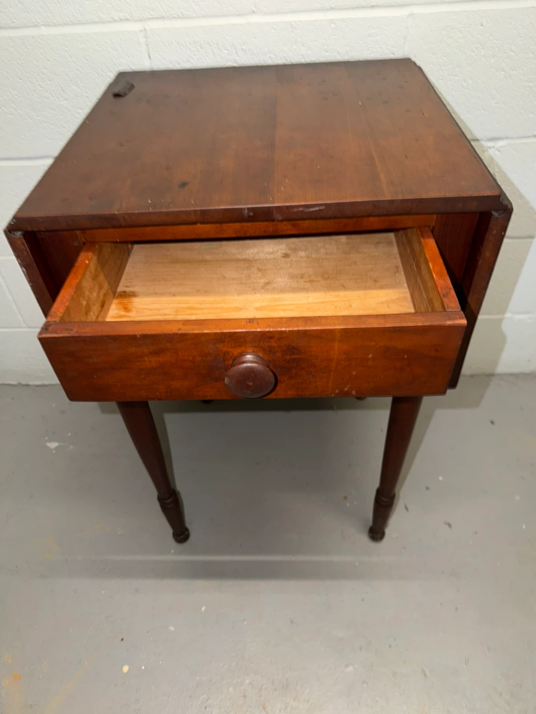 Antique Mahogany drop leaf table - photo 3