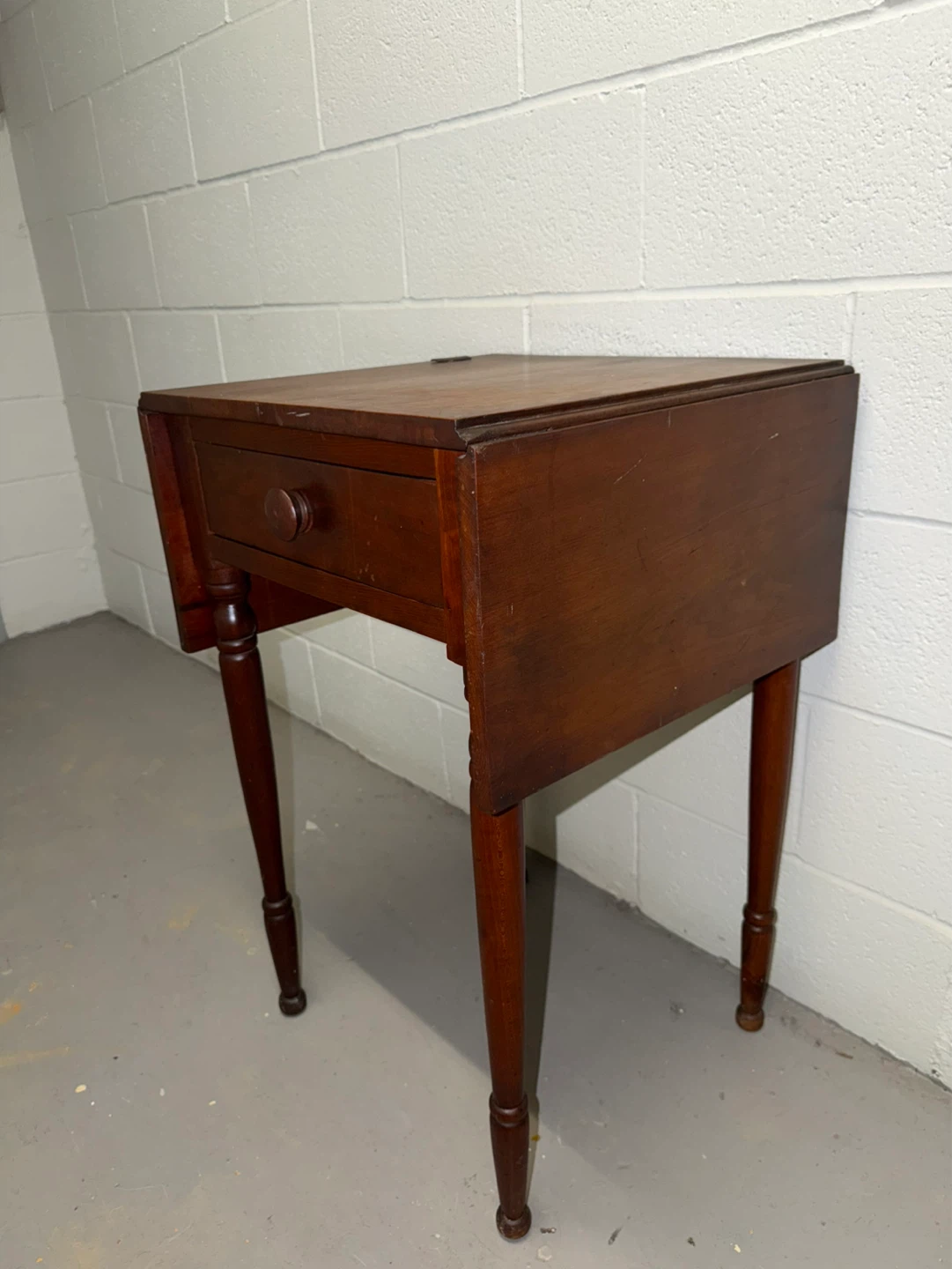 Antique Mahogany drop leaf table - photo 5