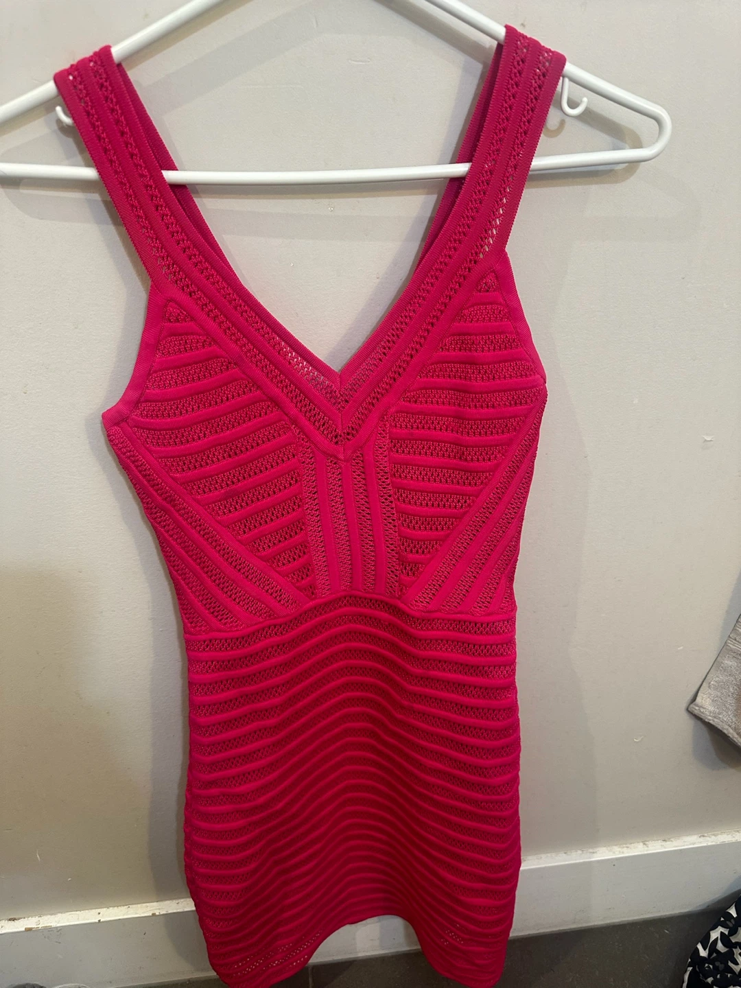 Bebe Pink Knit V-Neck Dress - XS/TP