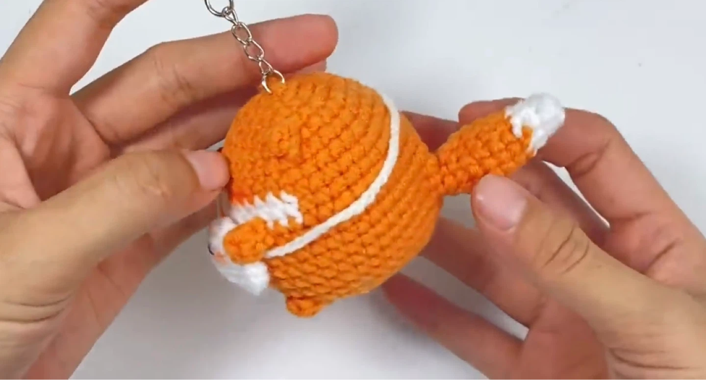 Crocheted Fox Keychain - photo 2