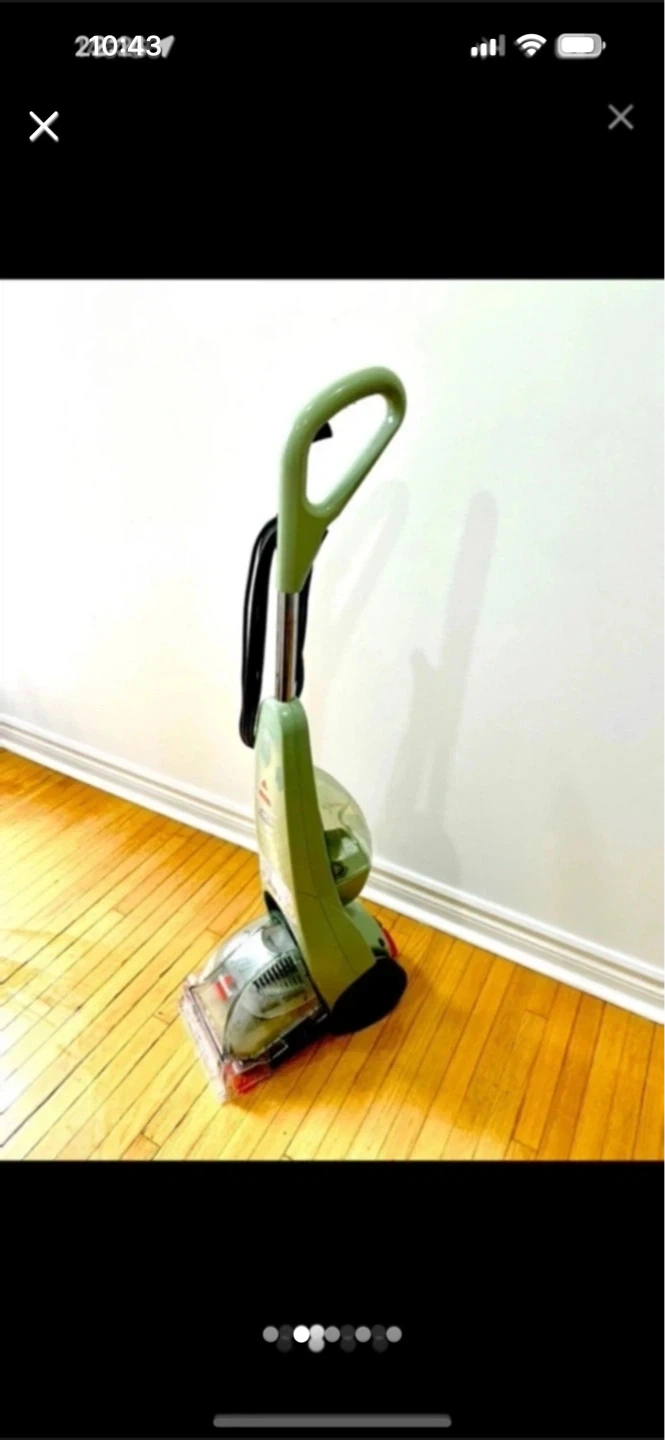 Bissell StainPro Carpet Cleaner. $95 - photo 2