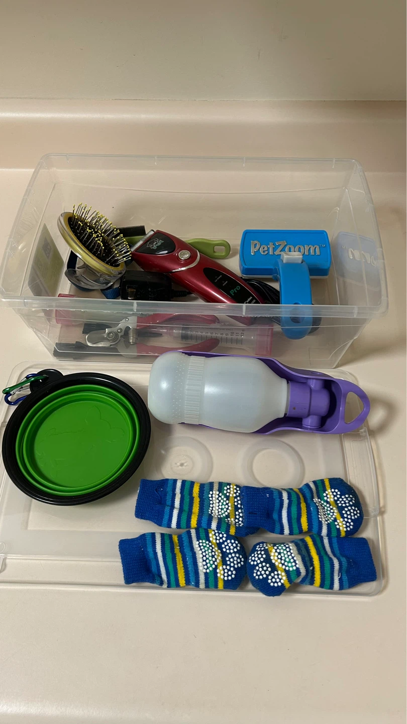 Pet Grooming and Travel Kit with PetZoom Accessories