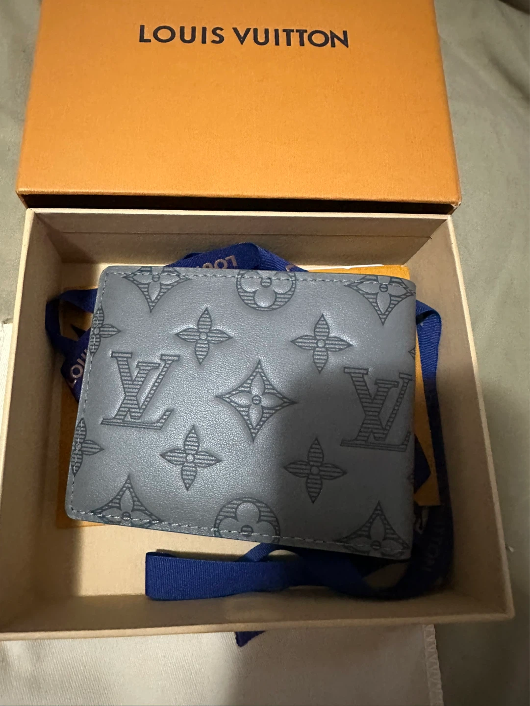 Louis Vuitton Monogram Bifold Wallet Grey - photo 2