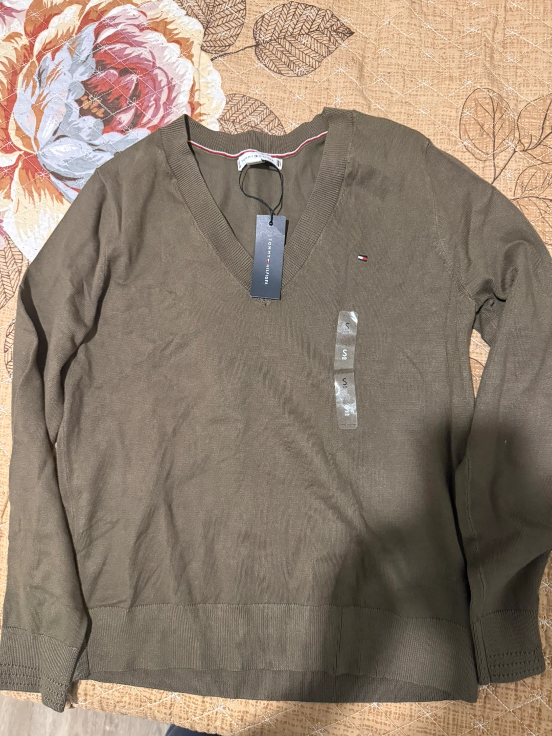 Tommy Hilfiger V-Neck Sweater - Size S