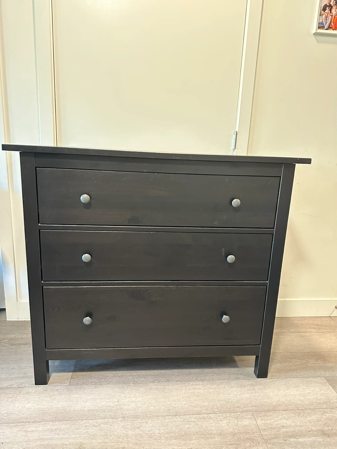 Ikea Hemnes 3 drawer  dresser *FREE DELIVERY