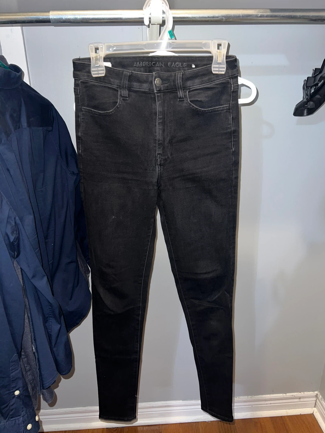 Black High-Waisted Jeans - photo 2