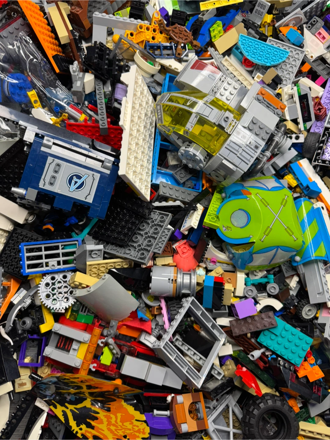 LEGO 34 lbs BULK PARTS LOT Marvel Bionicle Star Wars Ninjago - photo 4