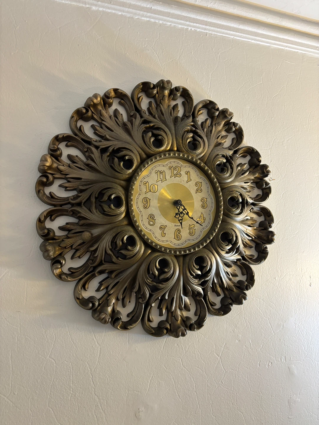 Ornate Decorative Wall Clock - photo 2