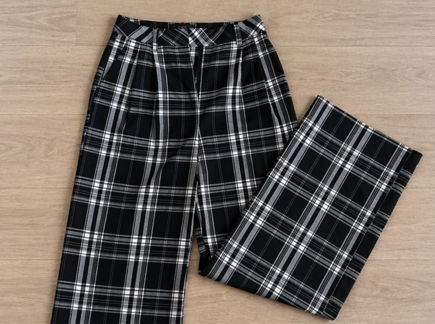Urban Planet Black and White Plaid Straight Leg Pants - photo 2