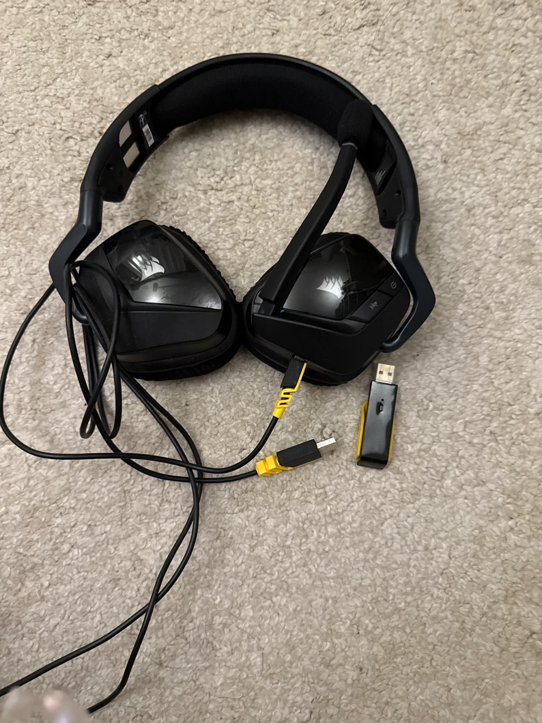 Corsair Void RGB Elite Wireless Gaming Headset