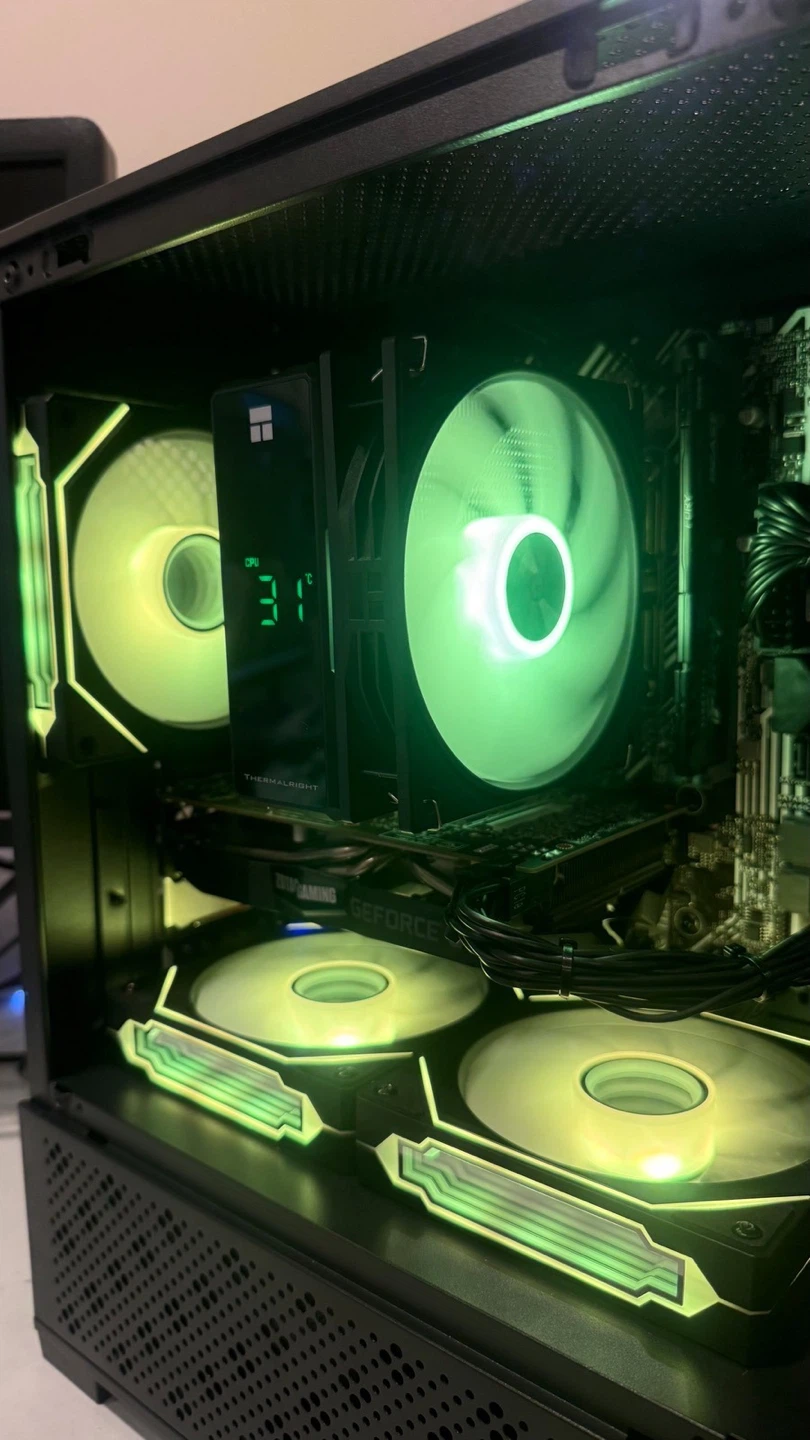 1080p Beast Gaming PC + Curved 144Hz Monitor & RGB Peripherals - photo 3