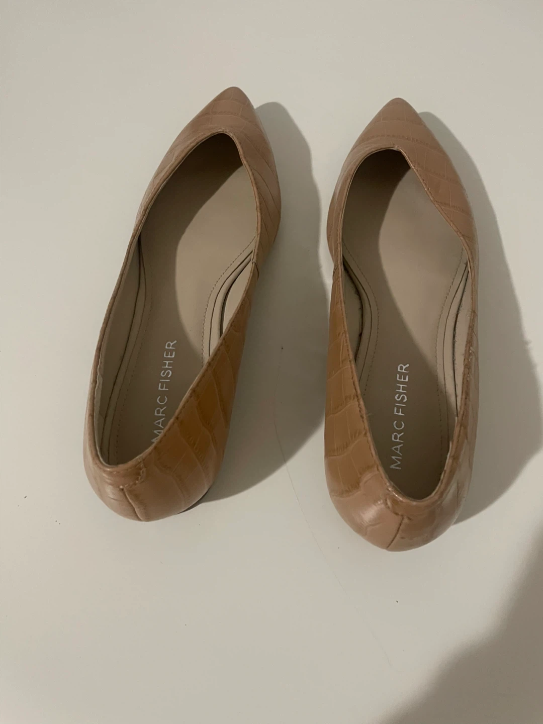 Marc Fisher Women's Tan Croc Embossed Pointed Toe Flats - Size 5 - photo 4
