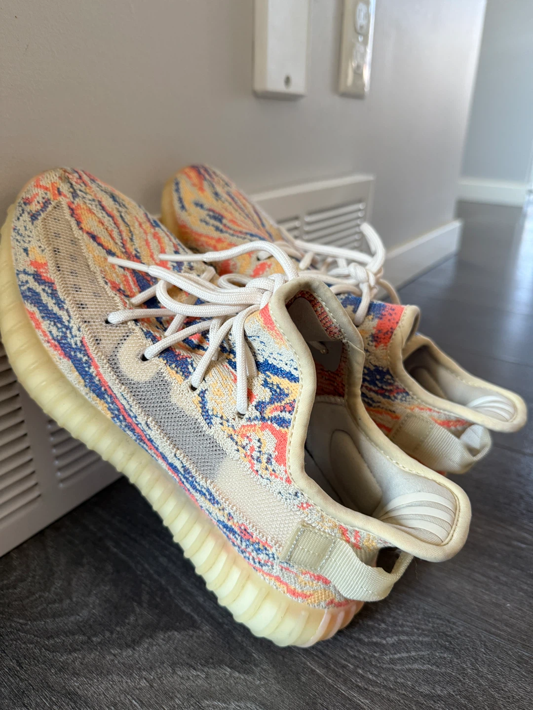 Yeezy Boost 350 V2  Oat
