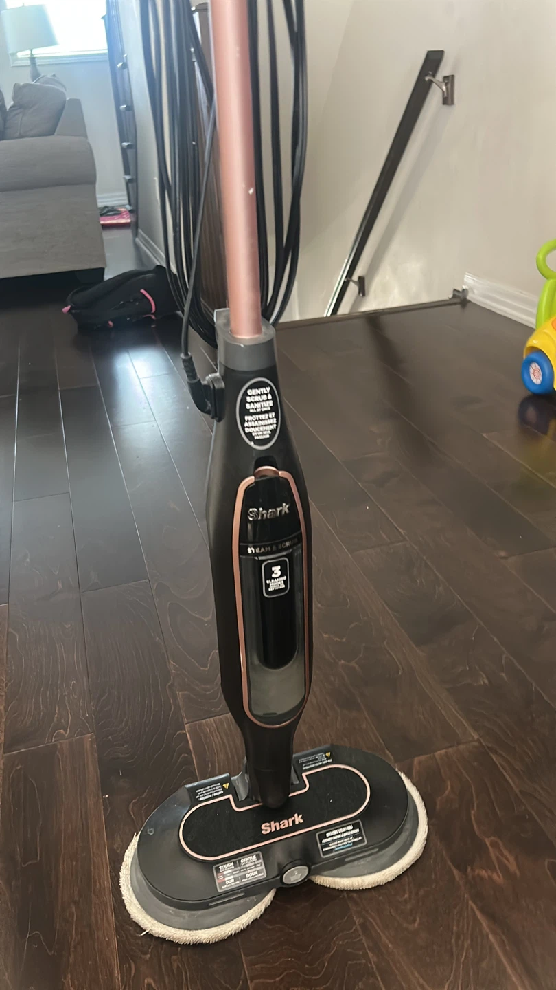 Shark Steam & Scrub Steam Mop