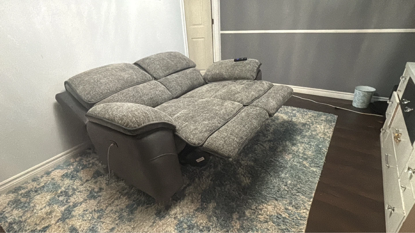 Grey Reclining Loveseat - photo 3