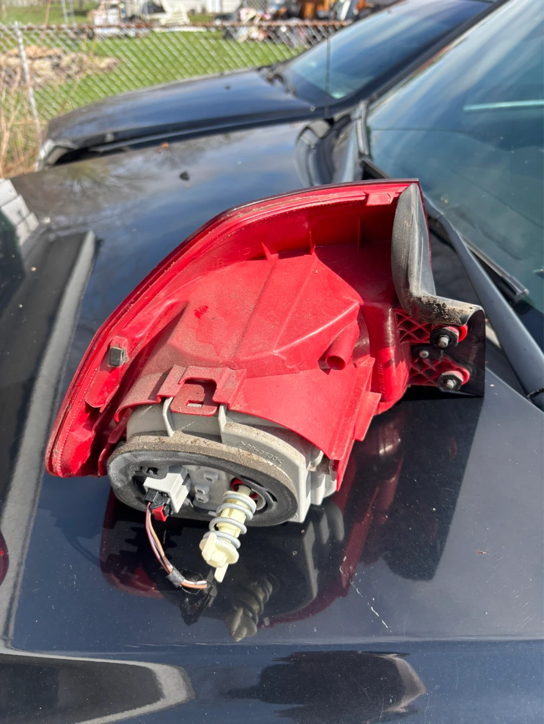 2014 Volkswagen Passat tail lights - photo 4