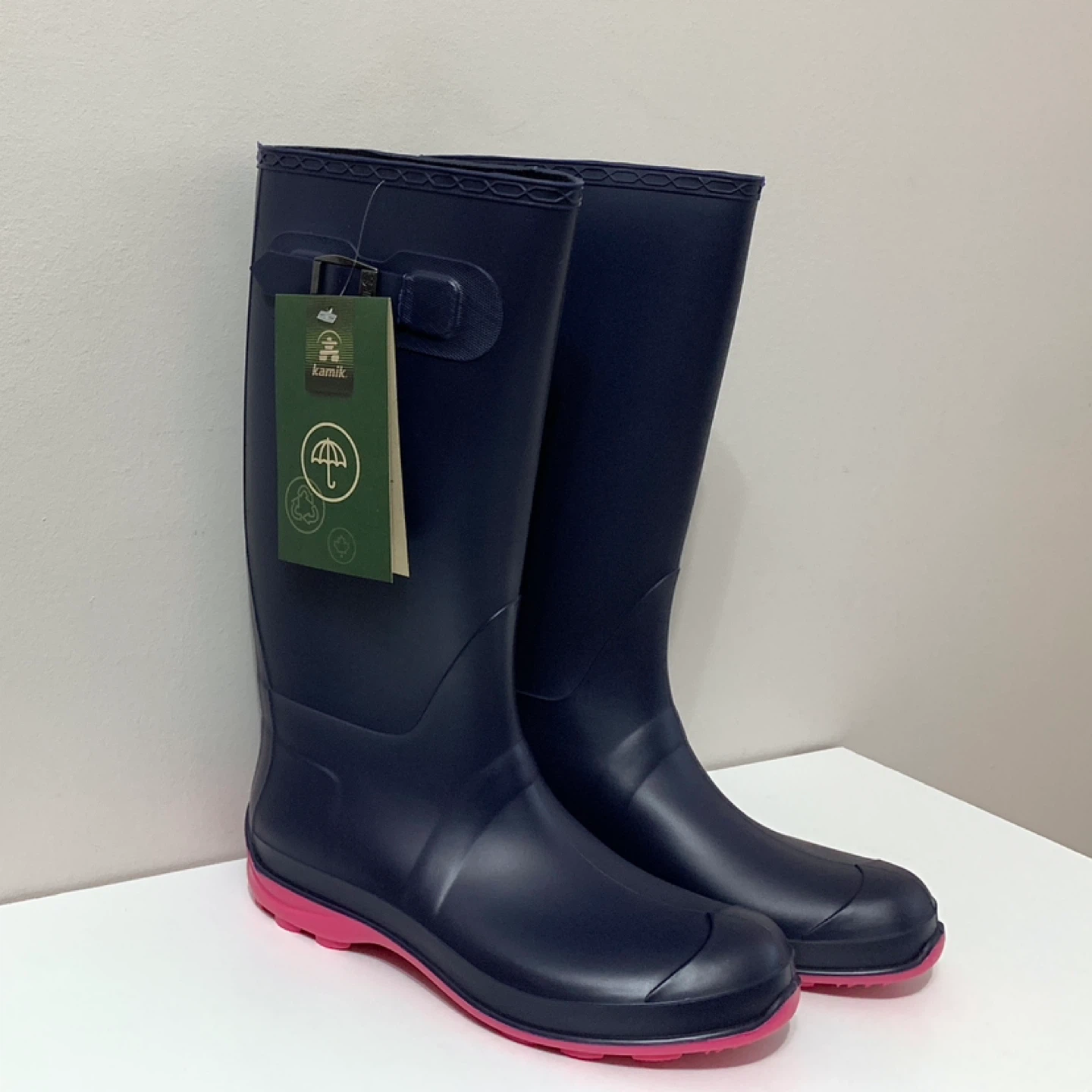 Kamik Olivia Rain Boots Women/Girls Size 7 Waterproof Boots NEW