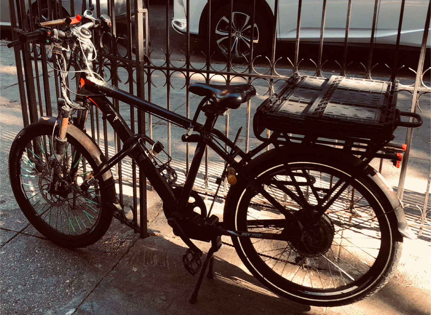 Black Electric Bike with Rear Rack - photo 3