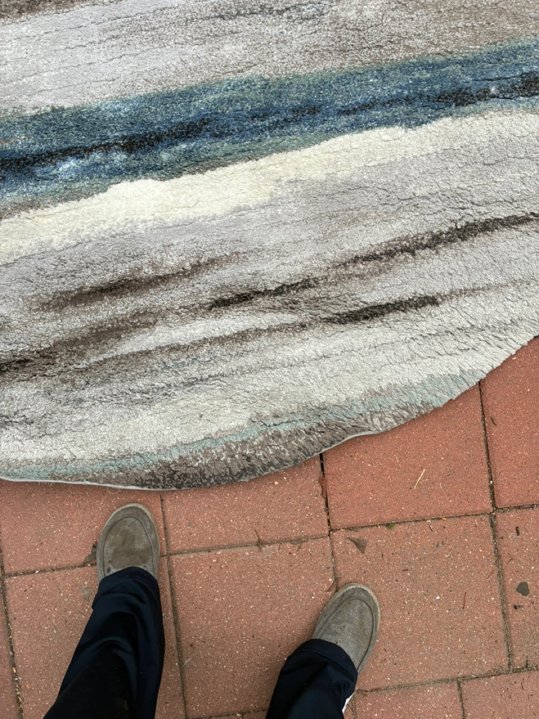 Showroom area rug - photo 4