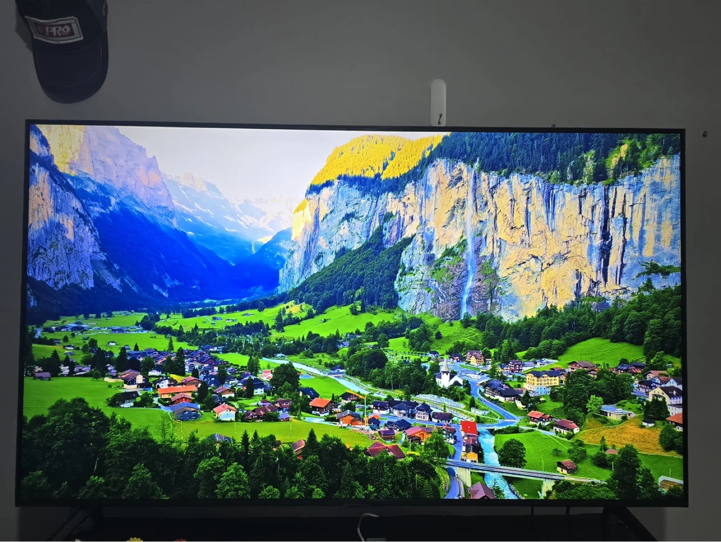 Samsung 50” 4K Smart TV - photo 2