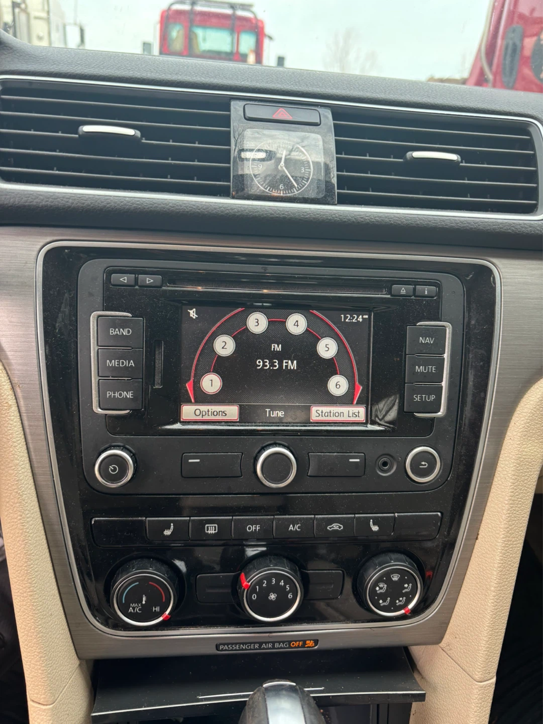 Volkswagen Infotainment System with Navigation