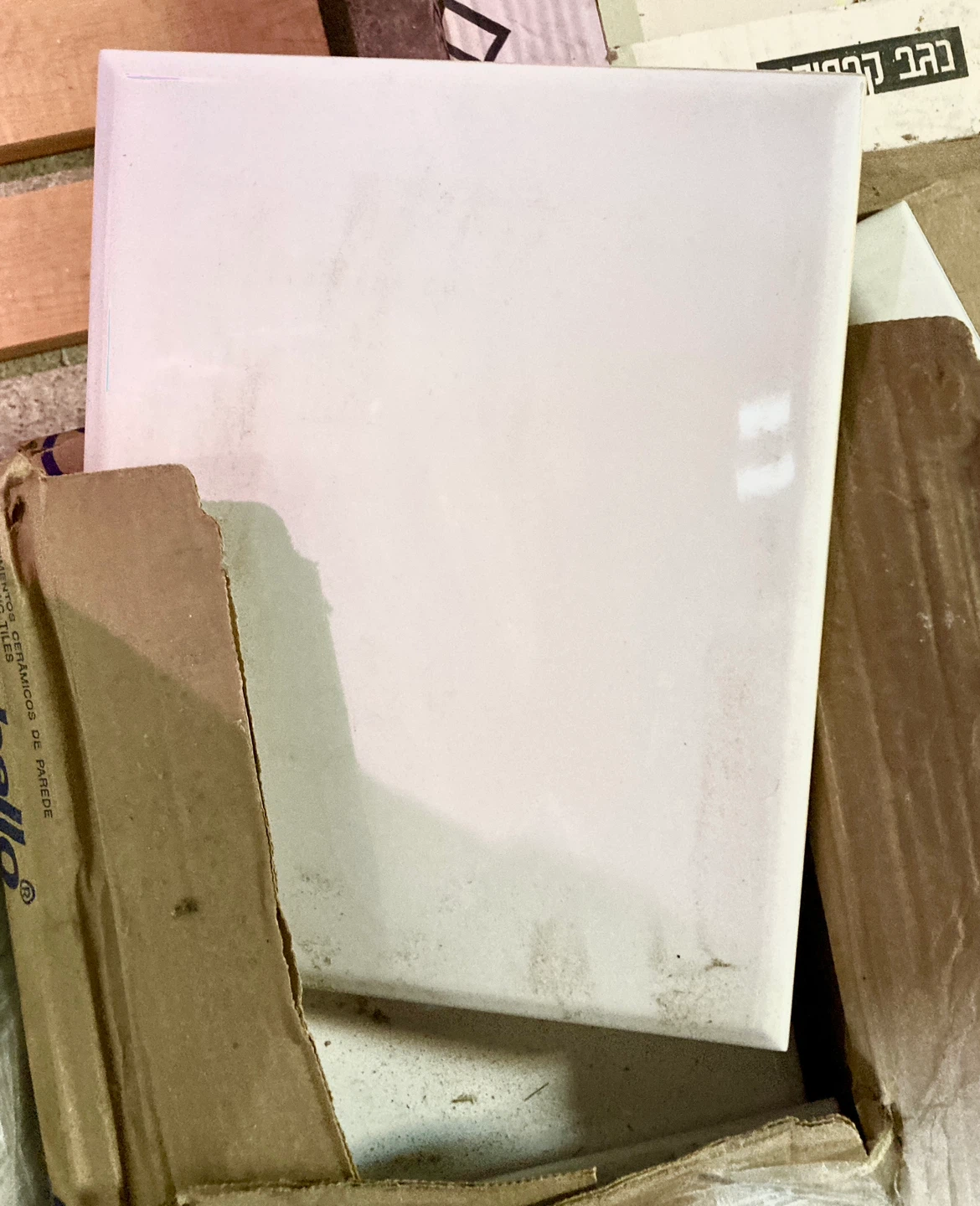 8 x 10 White Tiles (44 tiles, total) - photo 4