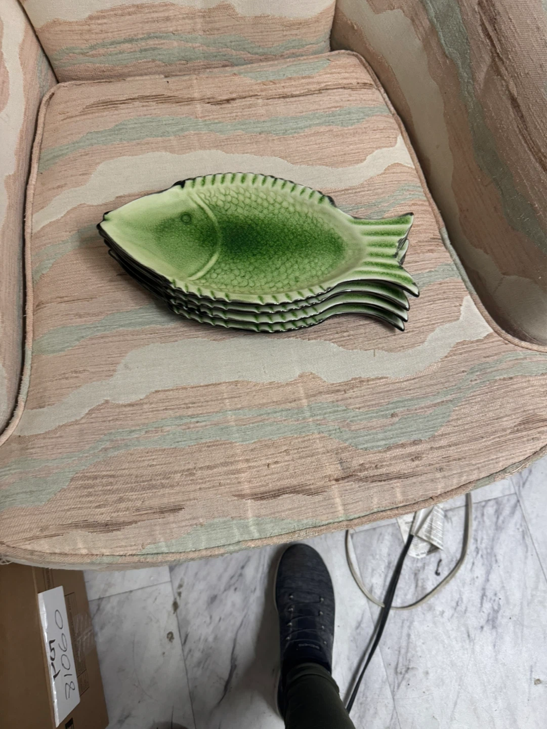Set of 4 Green Ceramic Fish Shaped Serving Plates - photo 3