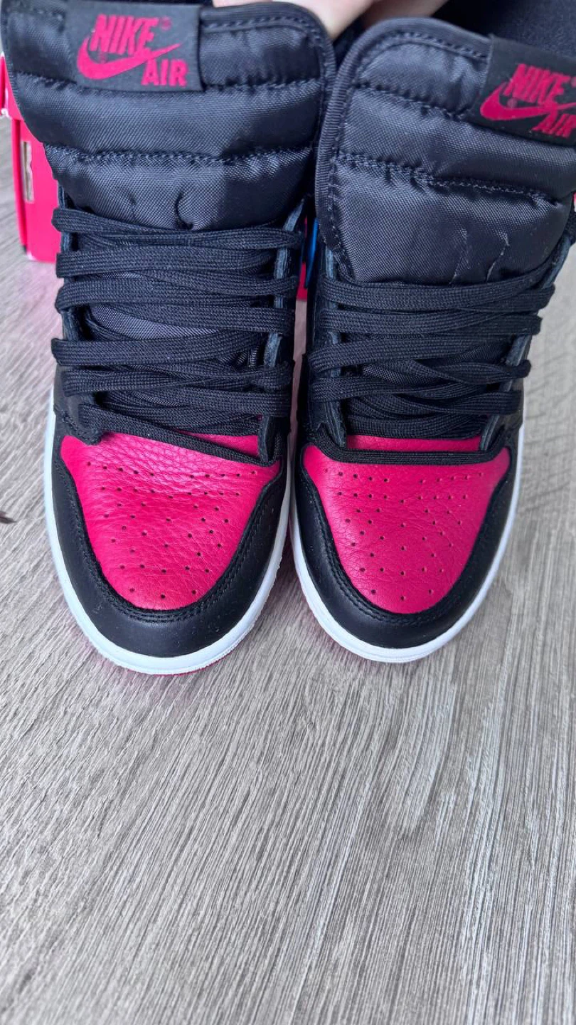 Nike Air Jordan 1 High OG (Women’s 7 / Youth Fit) - photo 4