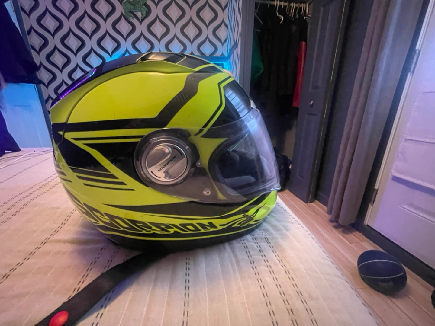 Scorpion Motorcycle Helmet - photo 4