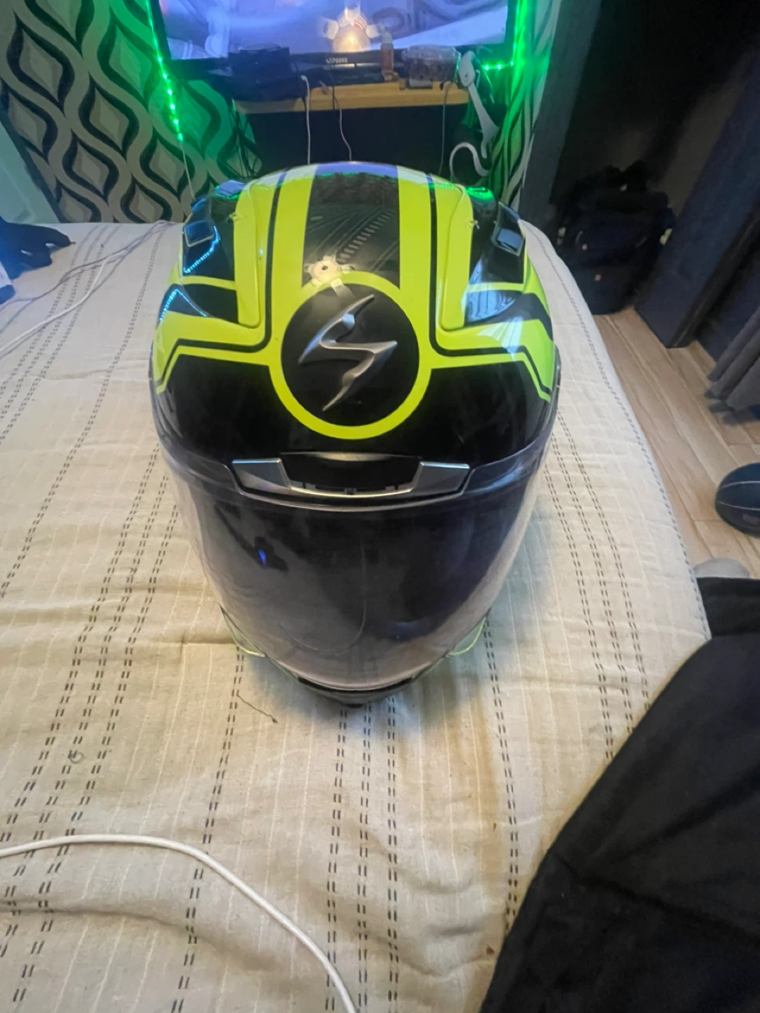 Scorpion Motorcycle Helmet - photo 2