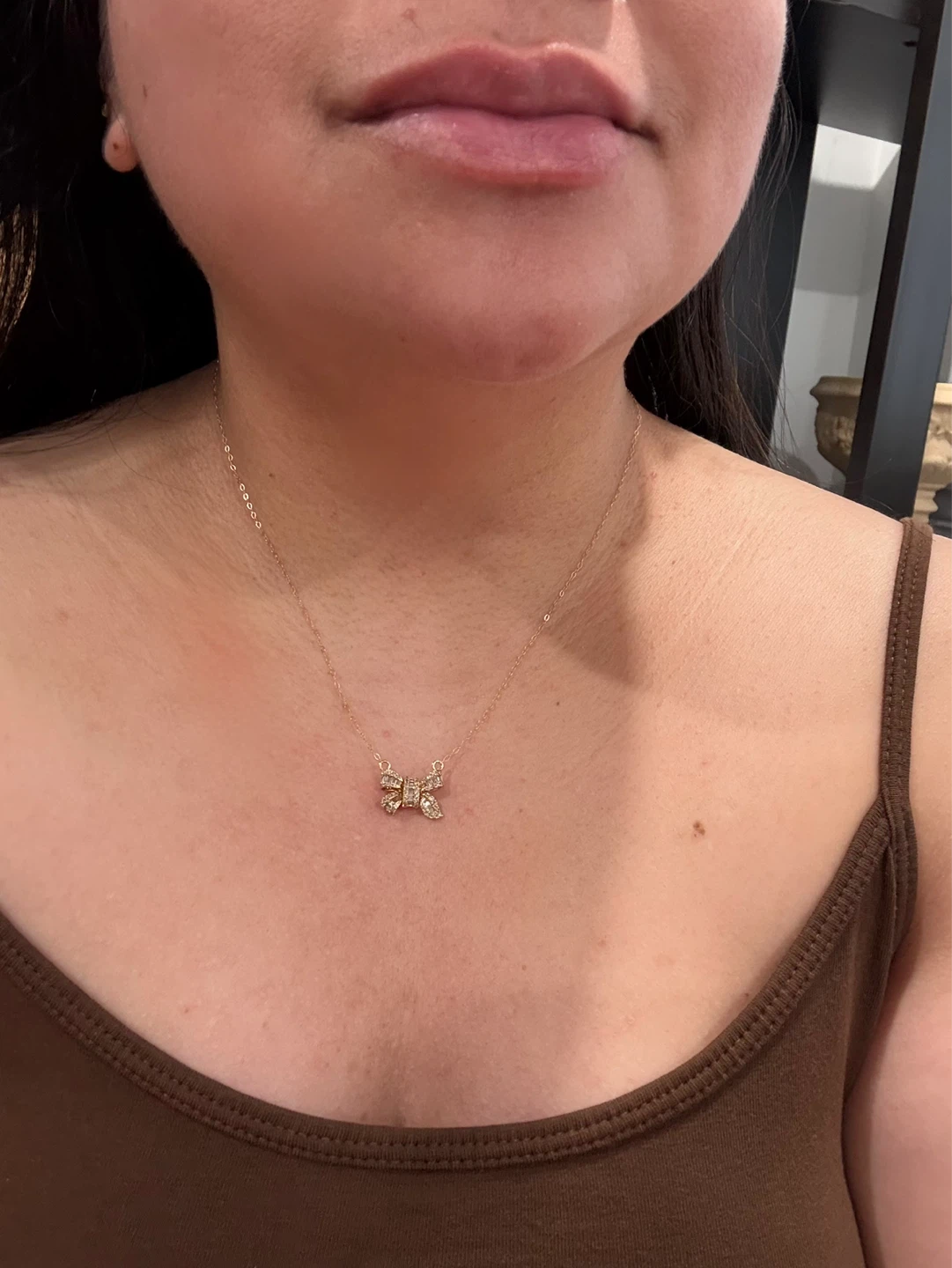 Pure 18K Gold Necklace Ribbon Pendant with Natural Diamonds - photo 4