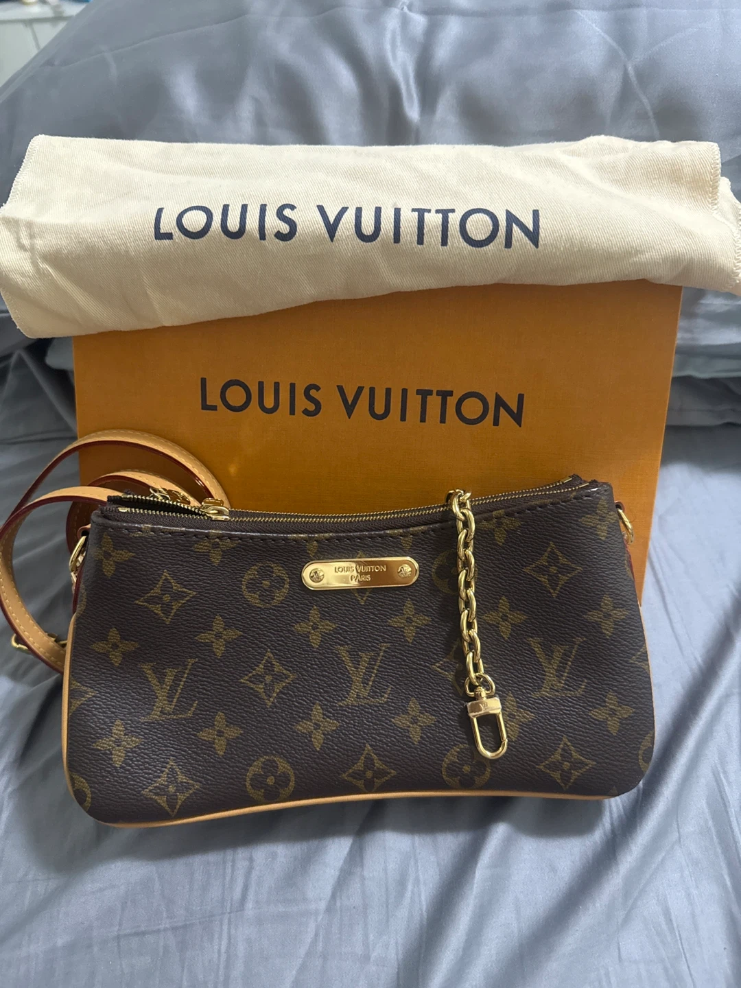 Louis Vuitton Pochette Liv Monogram Canvas - photo 4