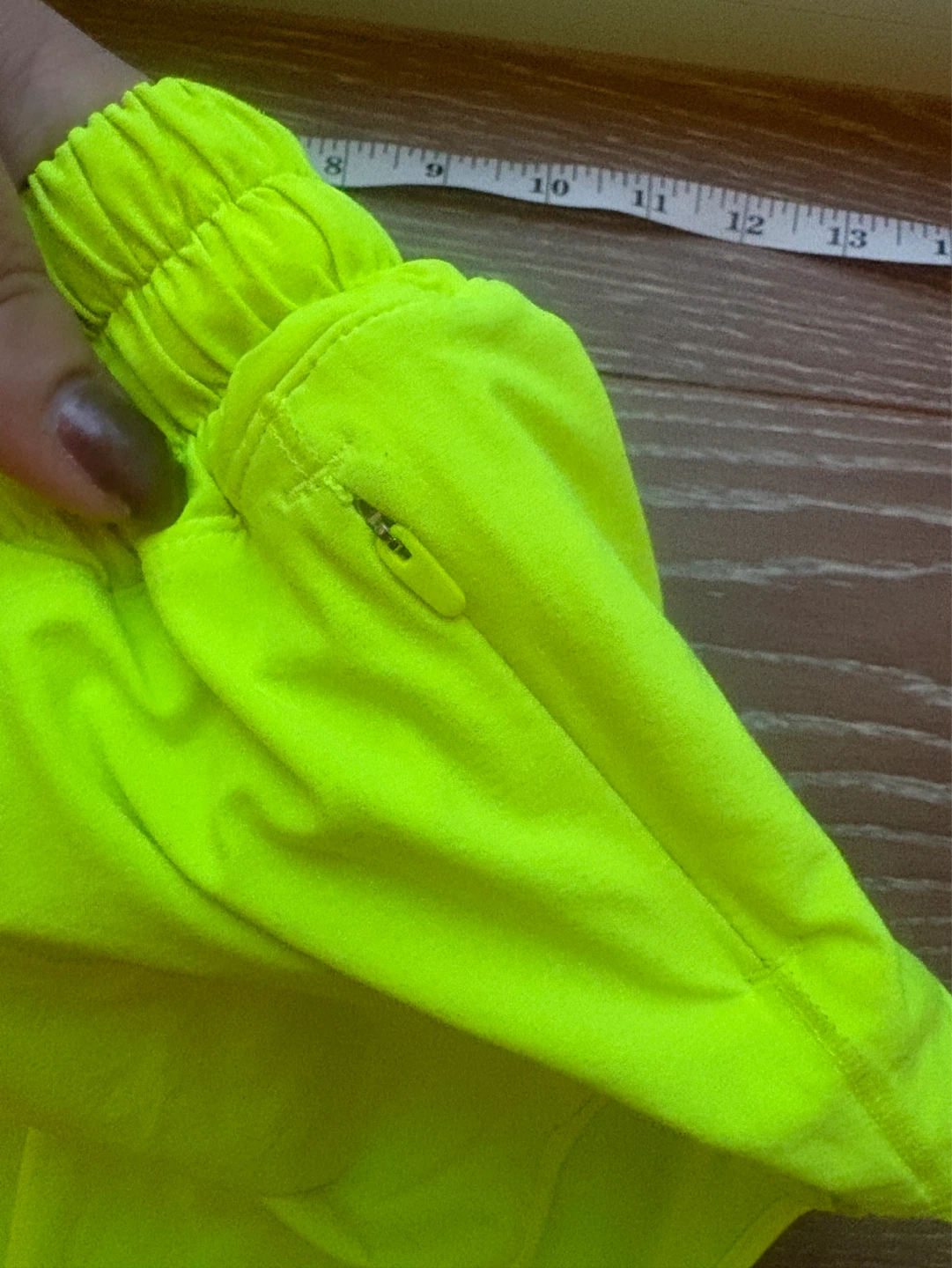 Lululemon Shorts - Neon Yellow 🌱 (XS) - photo 4